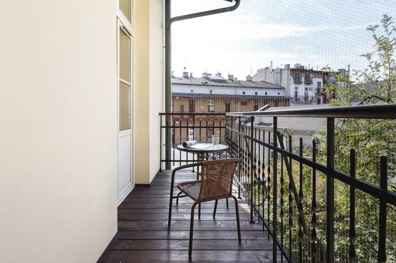 Apartments Cracow Miodowa By Renters Cracovia Exterior foto