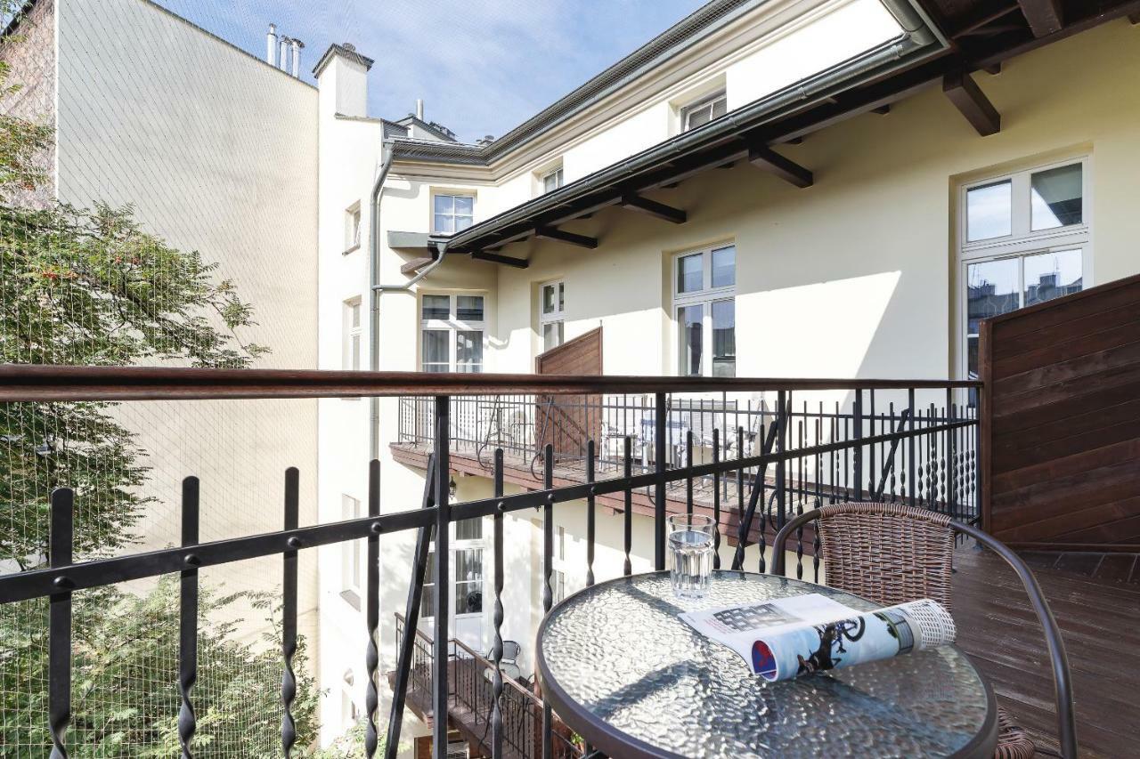 Apartments Cracow Miodowa By Renters Cracovia Exterior foto