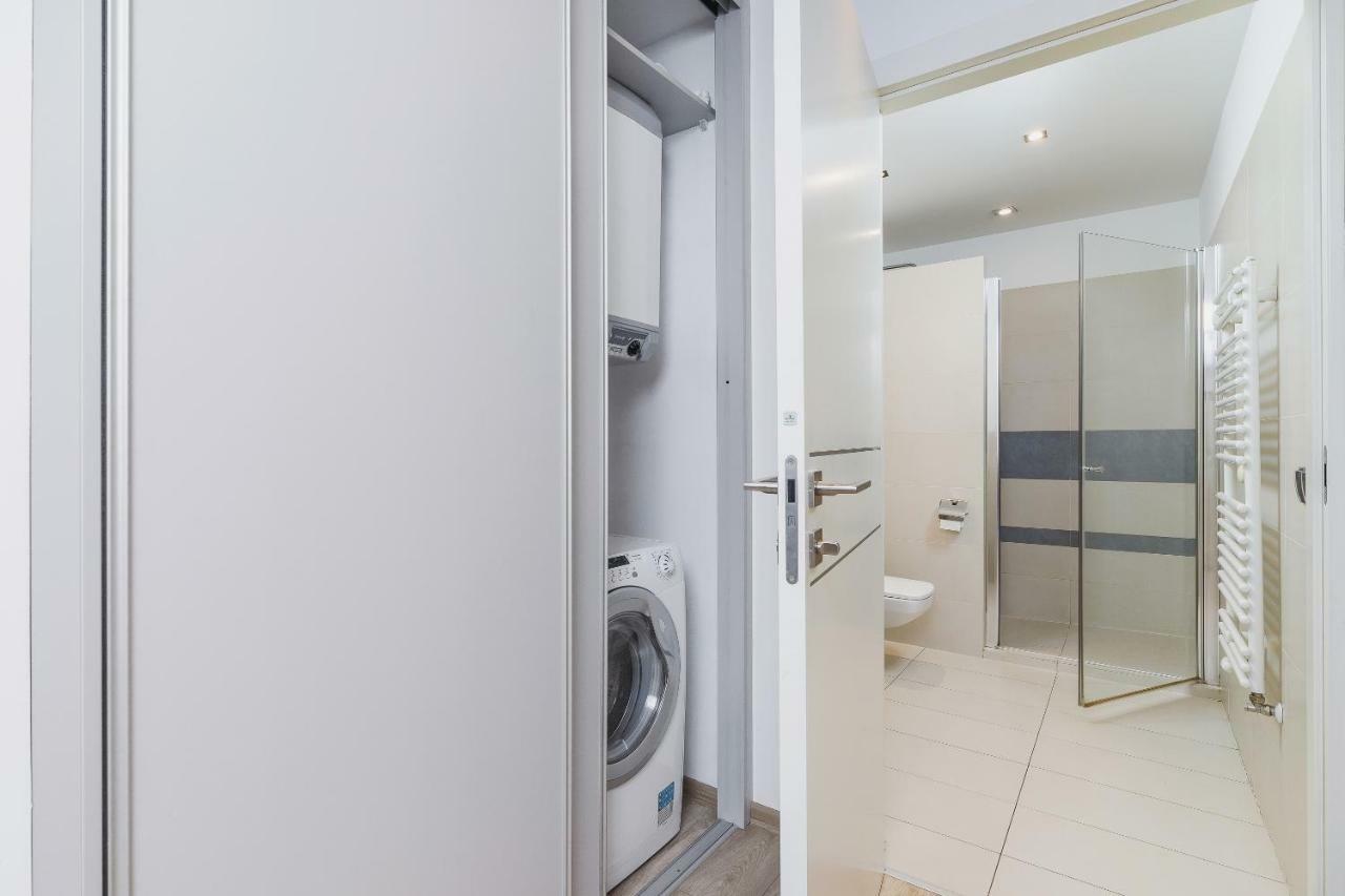 Apartments Cracow Miodowa By Renters Cracovia Exterior foto